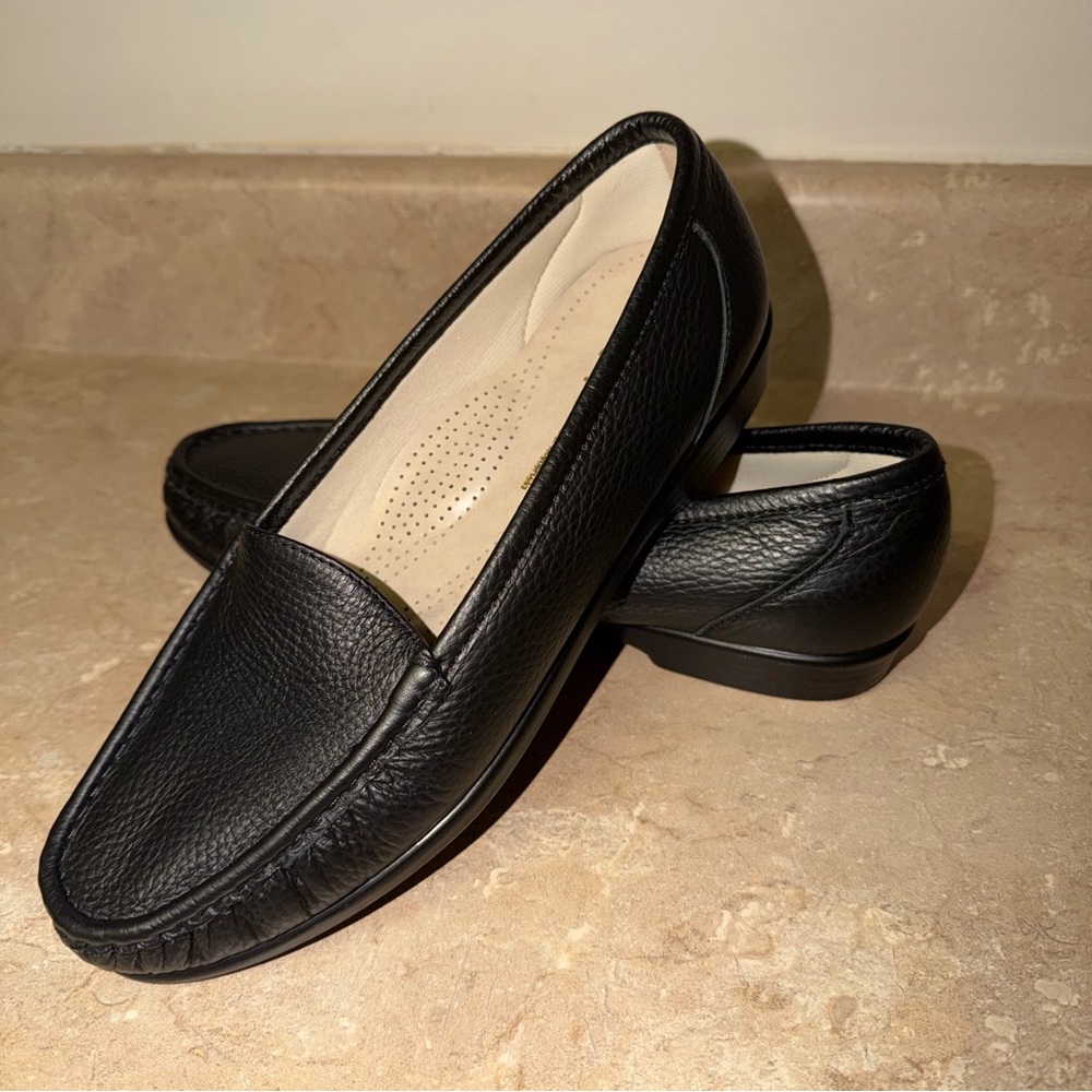 SAS Simplify Black Loafers Tripad comfort Womens Shoes 9 W Made in USA NEW
